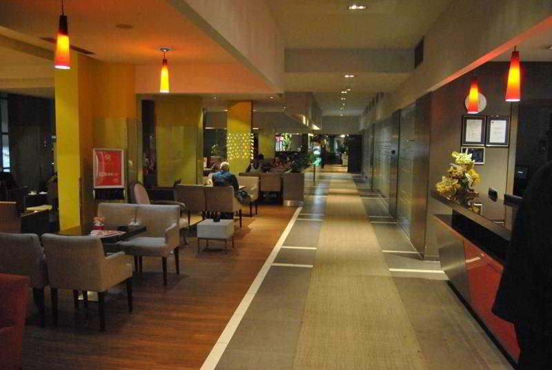 Hollywood Hotel Іліджа Екстер'єр фото